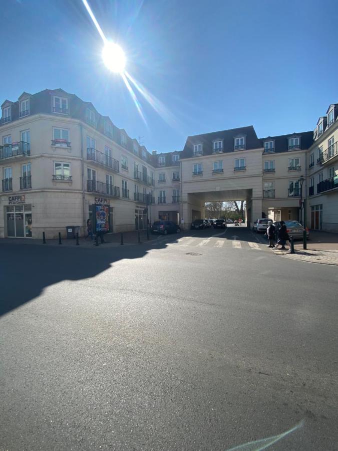 Апартаменты Le Retro Chic - T2 Haut Standing Au Coeur De Corbeil - 48 M2 Экстерьер фото